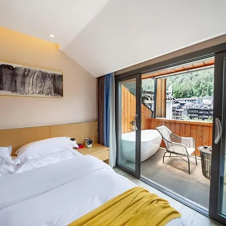 Moon River View Hotel Fenghuang County Exterior photo