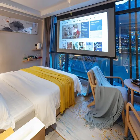 Moon River View Hotel Fenghuang County Exterior photo