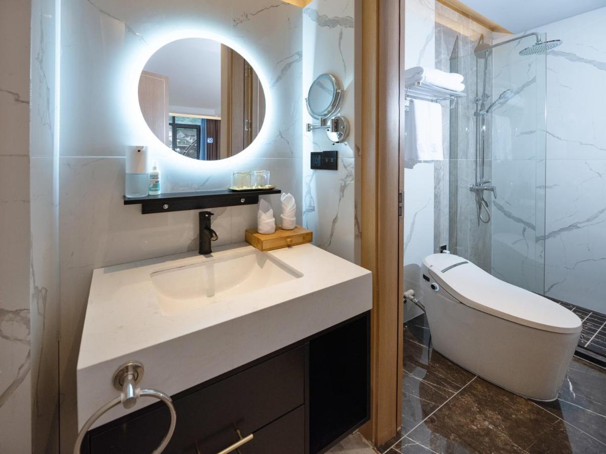 Moon River View Homestay Fenghuang