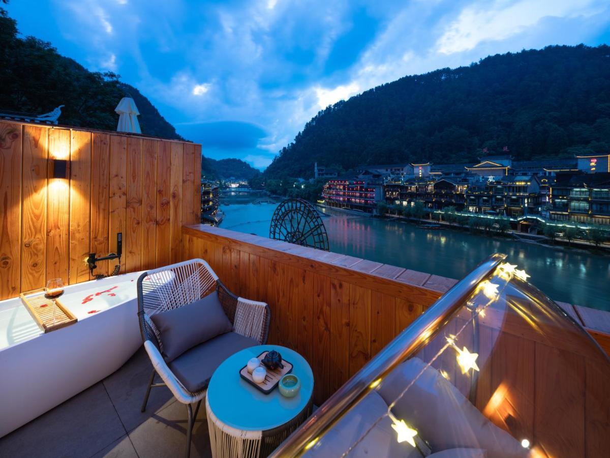 Moon River View