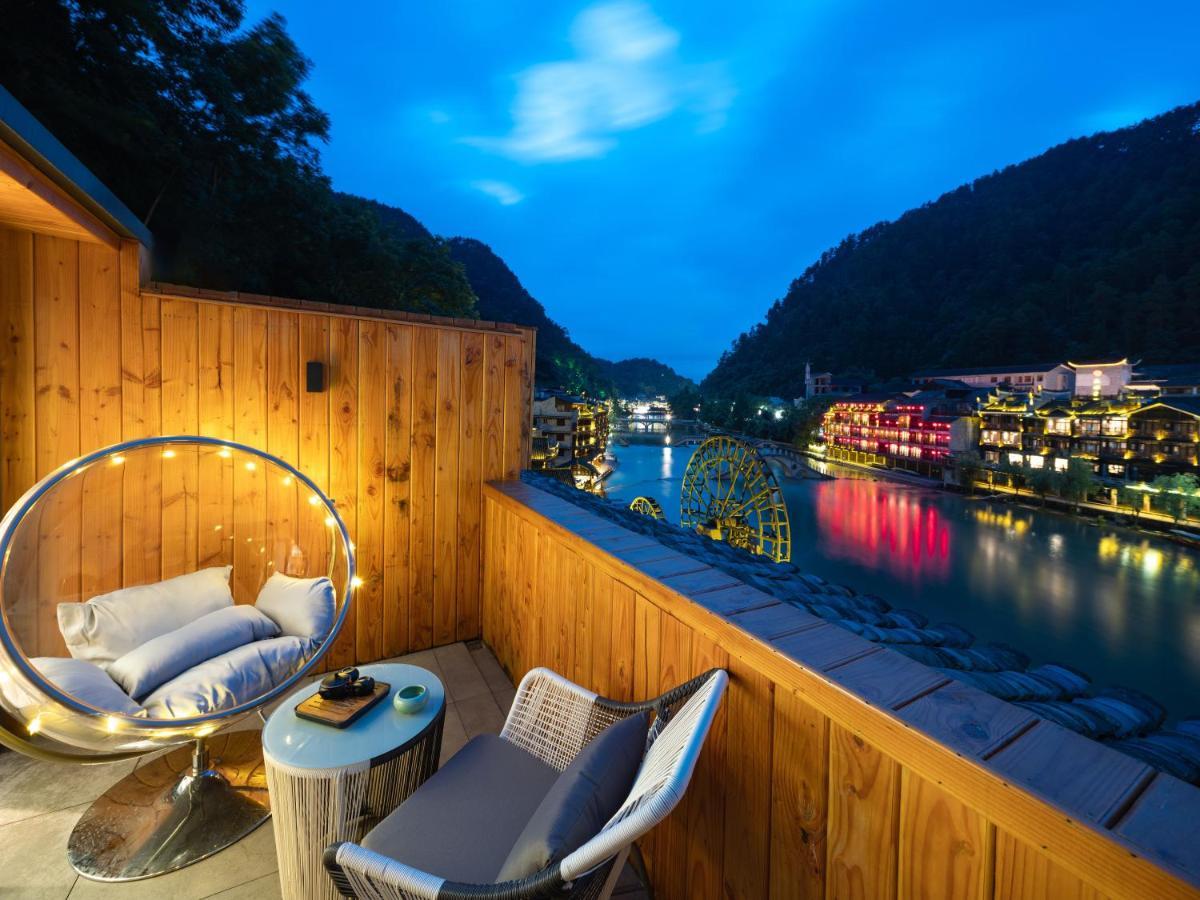 Moon River View